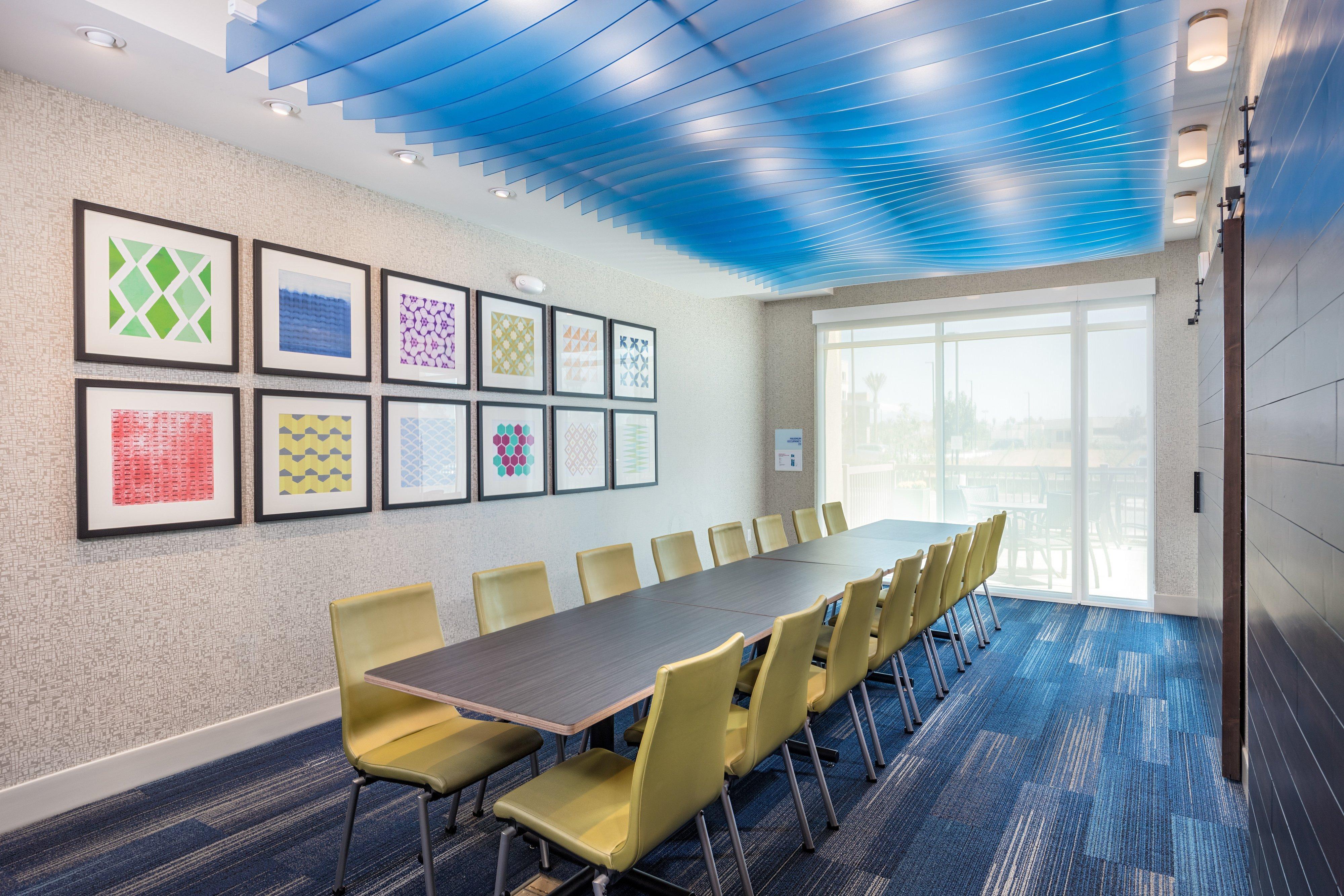 Holiday Inn Express & Suites - Moreno Valley - Riverside By Ihg Buitenkant foto